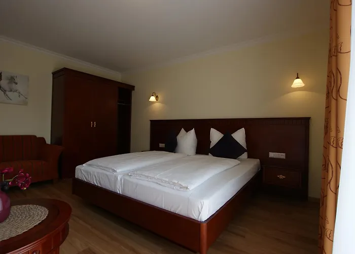 Hotel Waldcafe Restaurant 4*